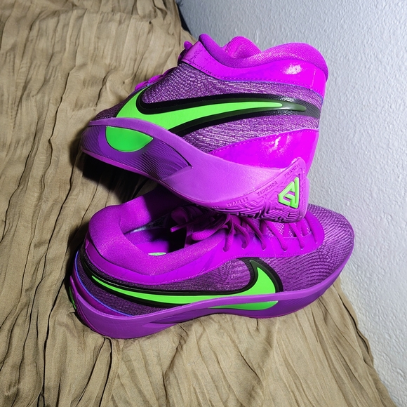 Nike Giannis Freak 6 EP Bold Berry Hyper Violet Men’s Basketball Shoes 10.5 - Picture 2 of 16